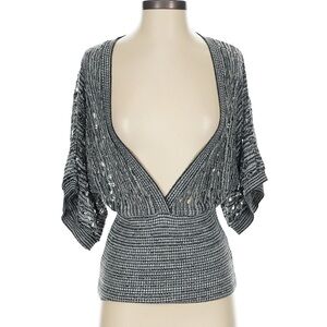 Blouse knit Iz Byer Vneck